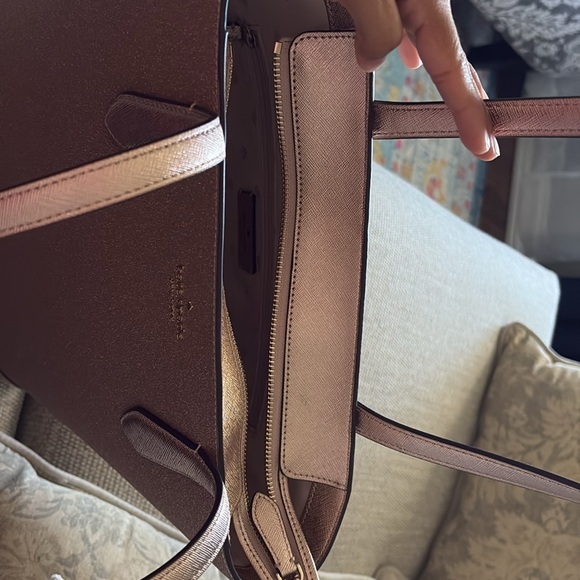 Rose Gold Kate spade purse - Picture 4 of 5